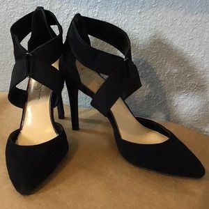 Jessica Simpson black suede pumps (size 9)